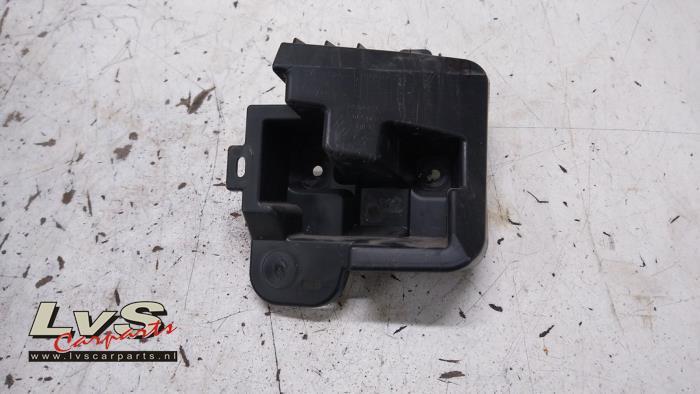 Bumpersteun rechts-achter van een Renault Clio, Gebruikt, -, Renault, -