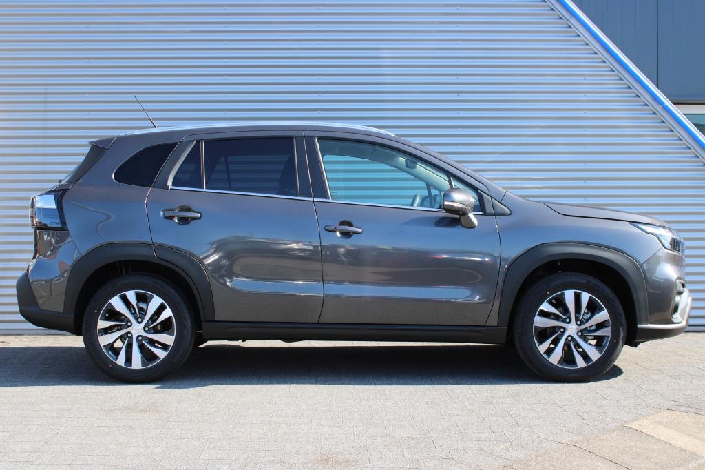 Suzuki S-Cross 1.4 Boosterjet Style Smart Hybrid (bj 2025), Adaptive Cruise Control, Stof, Gebruikt, Zwart
