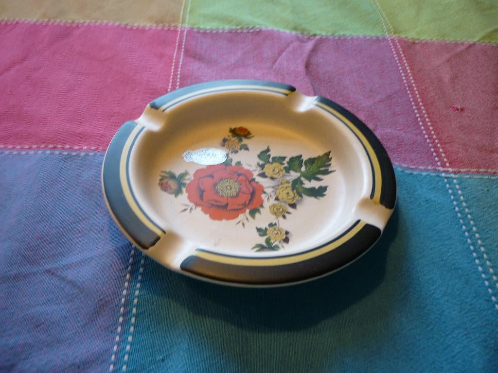 Modica asbak plateel handwerk Gouda Holland punt gaaf, Ophalen of Verzenden, Zo goed als nieuw, Asbak