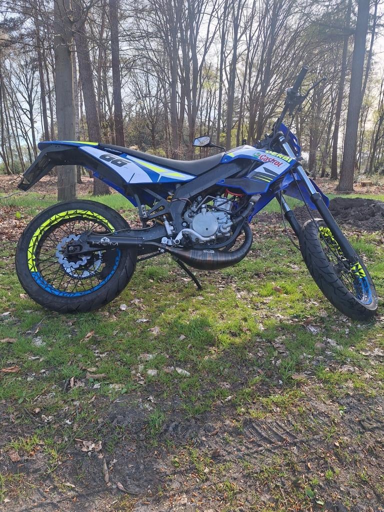 Derbi Senda SM 2015 – 77cc Big Race, Fietsen en Brommers, Brommers | Crossbrommers, Ophalen of Verzenden, Zo goed als nieuw, Overige merken