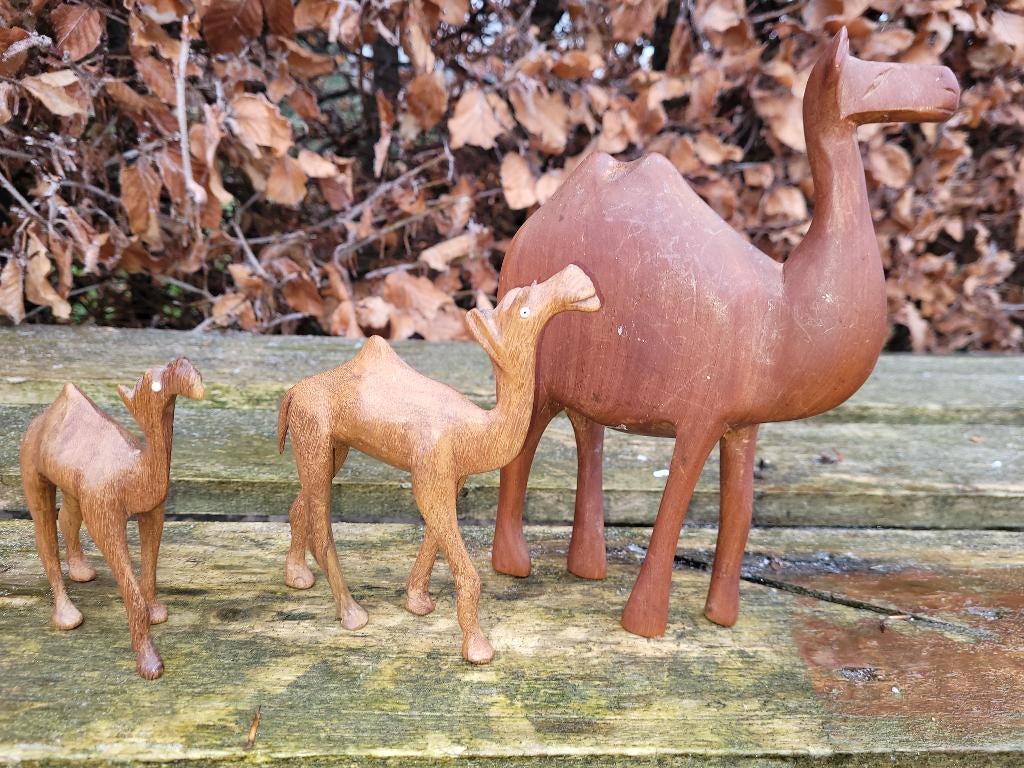 houtsnijwerk handgemaakte set kamelen beelden, Ophalen of Verzenden, Houtsnijwerk