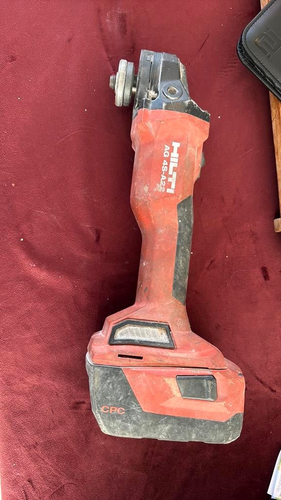 Slijptol hilti, Doe-het-zelf en Verbouw, Gereedschap | Slijpmachines, Ophalen, Zo goed als nieuw, Minder dan 700 watt, Haakse handslijpmachine