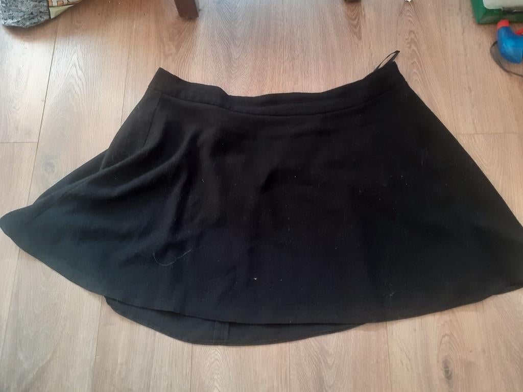 Zwarte korte rok maat 46, Kleding | Dames, Rokken, Ophalen, Zwart, Maat 46/48 (XL) of groter, Zo goed als nieuw