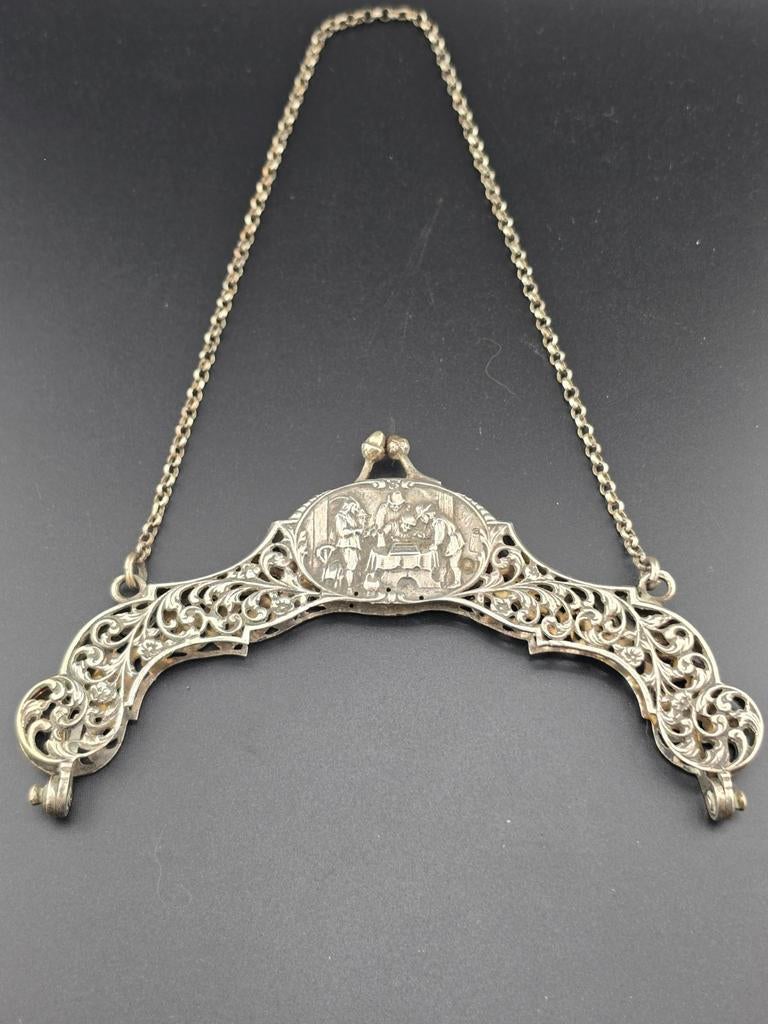 Grote Antieke Zilveren Beugel voor Beurs met Scène 1926, Ophalen of Verzenden, Zilver