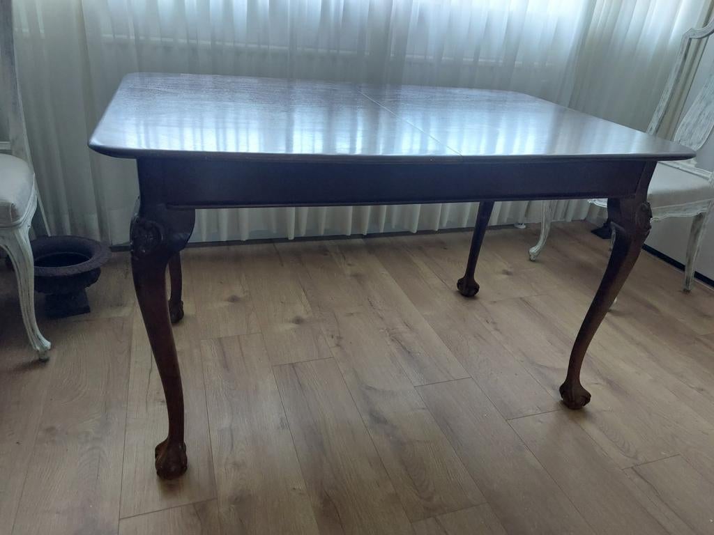 Uitschuifbare queen ann eettafel, Ophalen