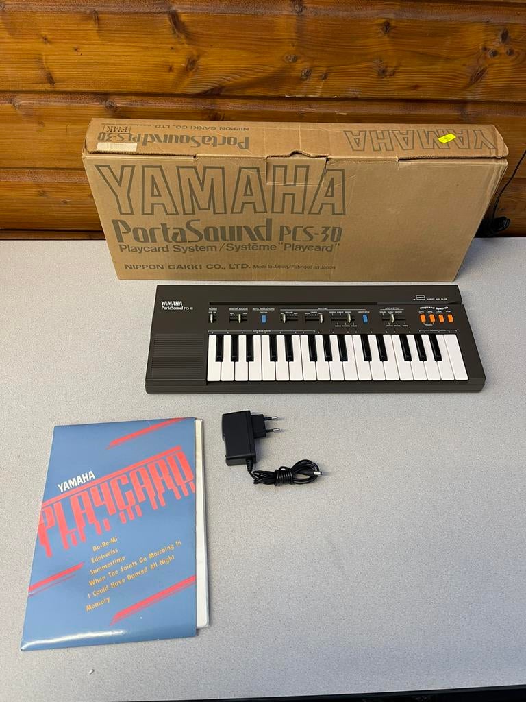 Yamaha PortaSound PCS-30, Muziek en Instrumenten, Keyboards, Ophalen of Verzenden, Zo goed als nieuw, 61 toetsen, Yamaha