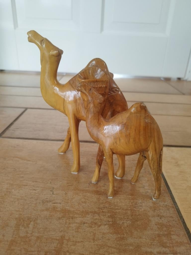 Houten kamelen, Ophalen of Verzenden, Beeldje of Figuurtje