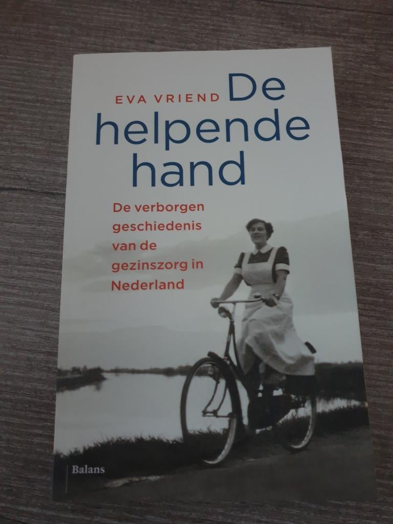 De helpende hand - Eva Vriend, Ophalen of Verzenden, Gelezen, Eva Vriend