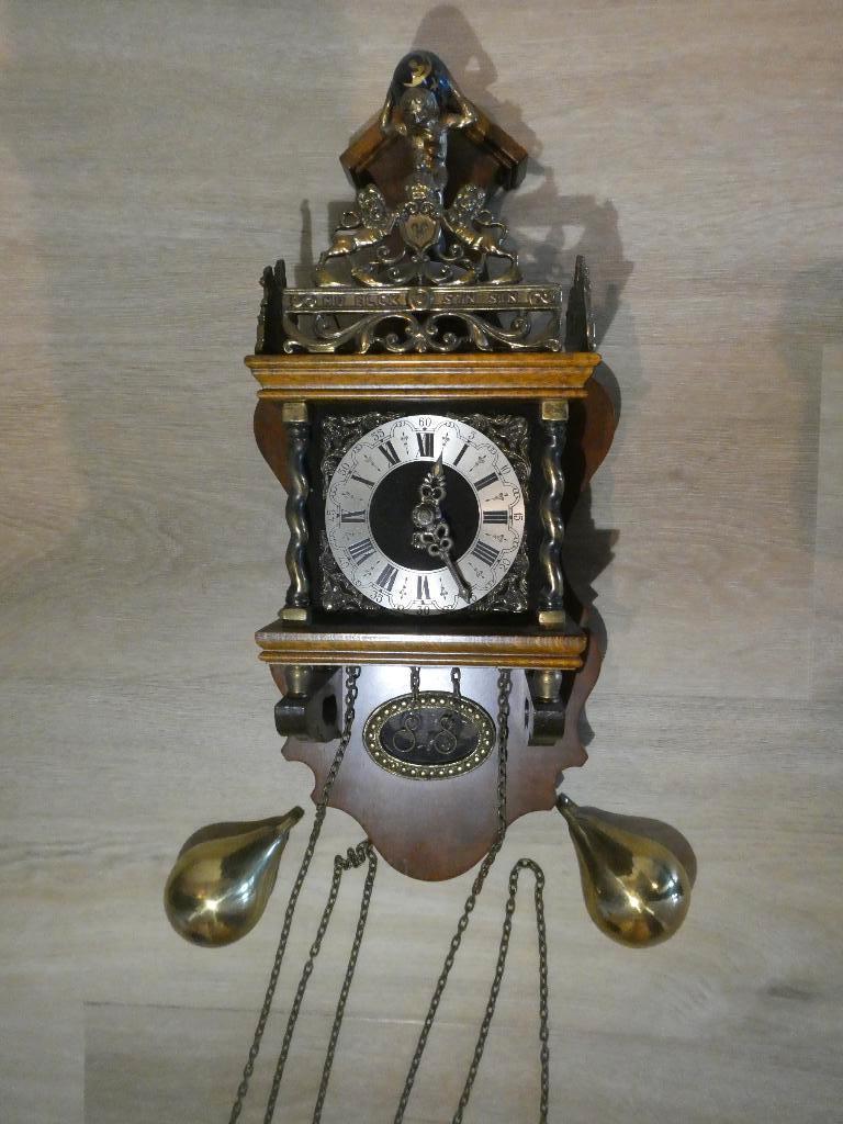 Wuba Zaanse klok – mechanisch – klassiek Nederlands model, Ophalen, Gebruikt, Analoog, Wandklok