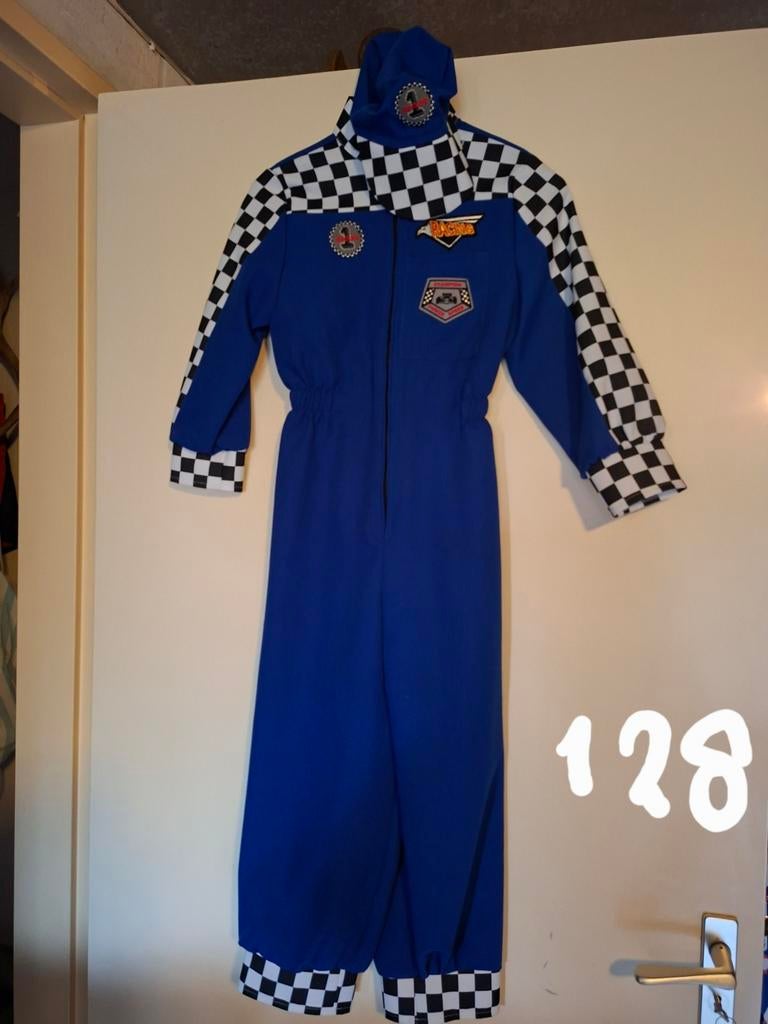 Formule 1 outfit, mt 128, Kinderen en Baby's, Carnavalskleding en Verkleedspullen, Ophalen of Verzenden, Nieuw, 122 t/m 128, Jongen of Meisje