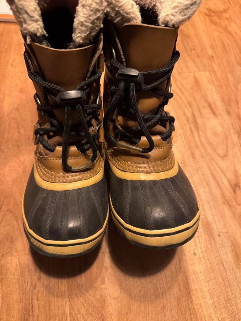Sorel snowboots zgan maat 30 2/3, Ophalen of Verzenden, Zo goed als nieuw, Jongen of Meisje, Laarzen