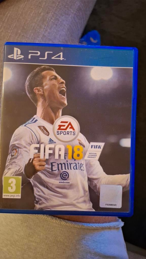 Fifa 18 - PS4, 1 speler, Ophalen of Verzenden, Zo goed als nieuw, Eén computer