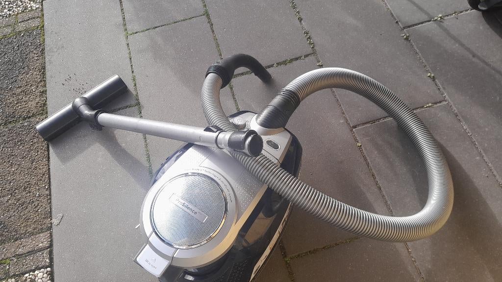 Bosch Relaxx stofzuiger zonder zak, Witgoed en Apparatuur, Stofzuigers, Zo goed als nieuw, Stofzuiger, Minder dan 1200 watt, Reservoir