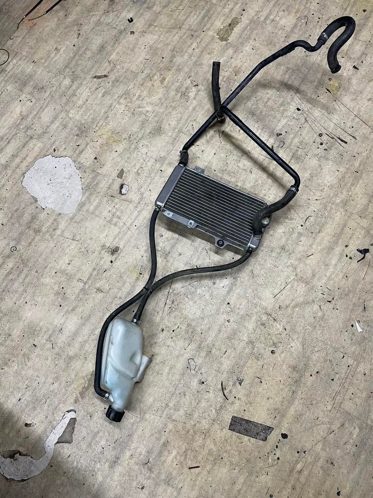 Gilera runner 125cc - 180cc radiateur, Motoren, Tuning en Styling, Ophalen