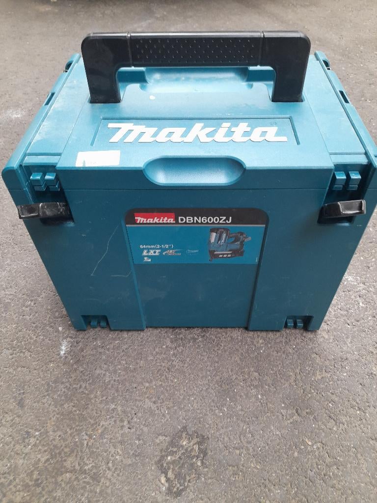 Makita DBN600ZJ tacker op accu, Ophalen of Verzenden, Gebruikt