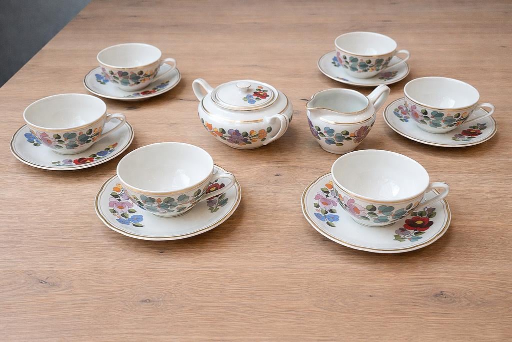 Tsjechisch porseleinen theeservies, jaren 80, Antiek en Kunst, Antiek | Servies compleet, Ophalen of Verzenden