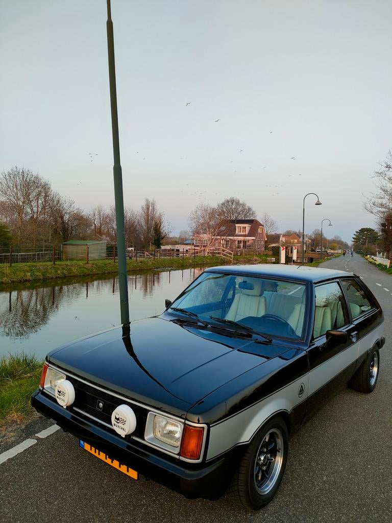Talbot Sunbeam 2.2 Lotus Nieuw APK tot sep 2027, 4 cilinders, 0 kg, Zwart, 2172 cc