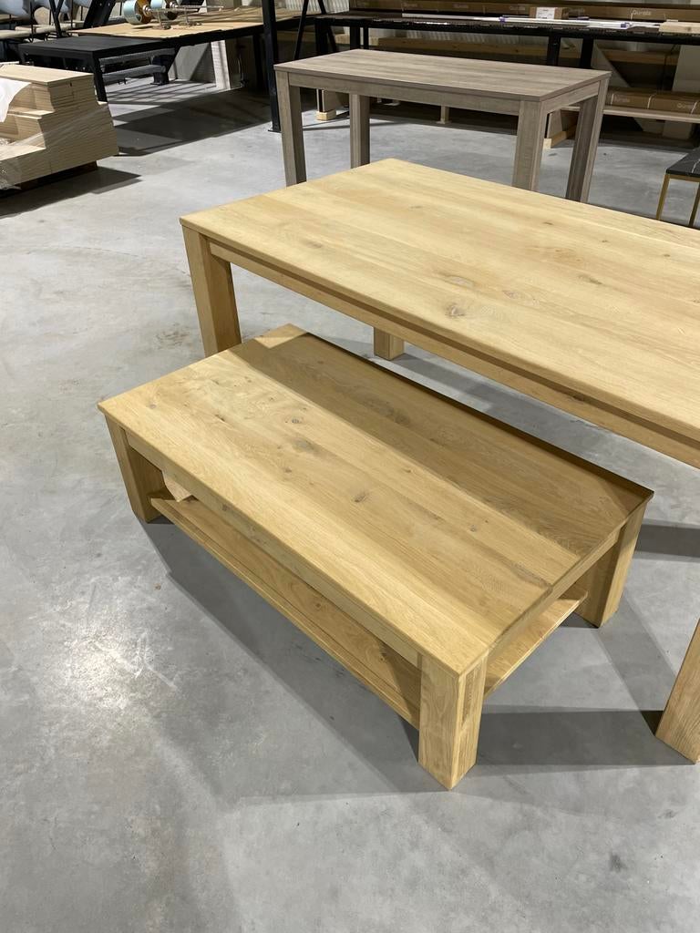 Robuuste eiken eettafel en salontafel tv kastje, Ophalen, Nieuw
