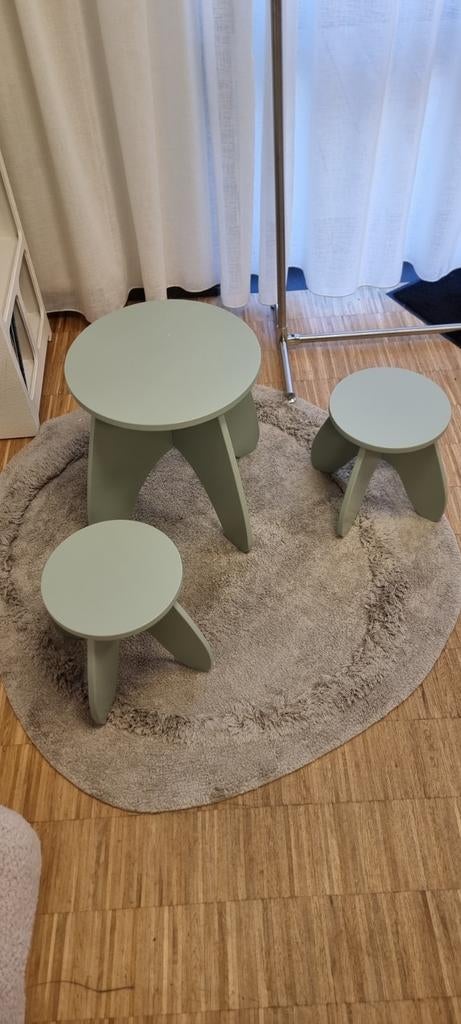 Kindertafel met stoeltjes, Ophalen, Gebruikt, Tafel(s) en Stoel(en)