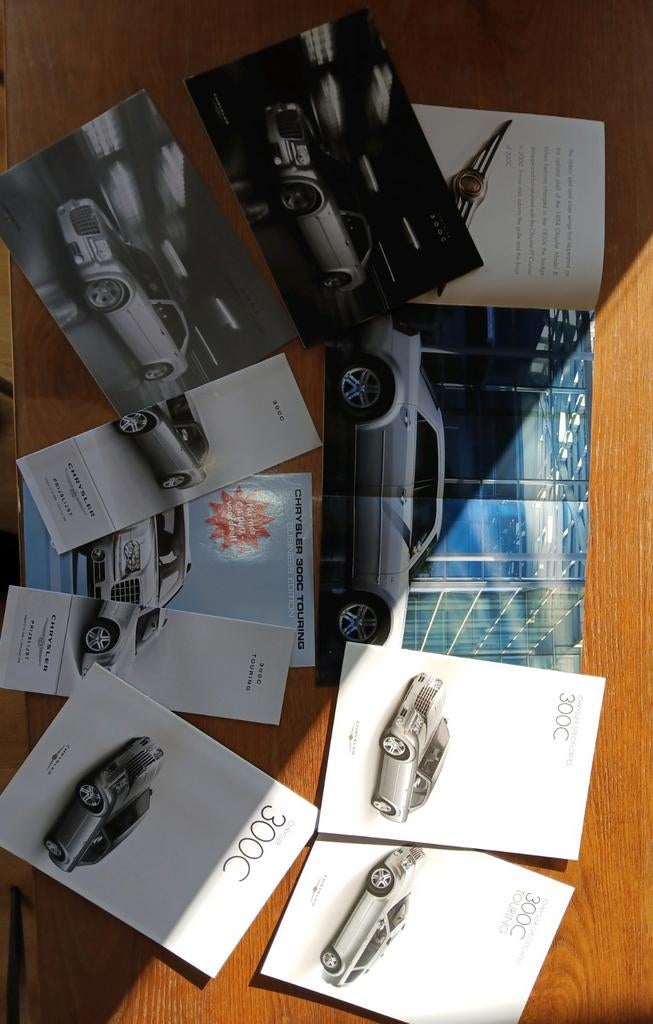 Chrysler 300C Brochures - Sedan & Touring, Zo goed als nieuw, Overige merken, Chrysler 300C, Ophalen of Verzenden