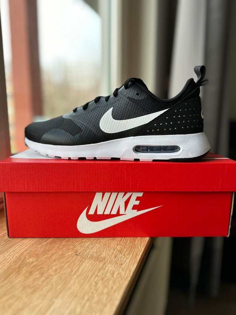 3 paar Nike Air Max Tavas - nieuw/origineel - maat 44, Overige kleuren, Nieuw, Ophalen of Verzenden, Sneakers of Gympen