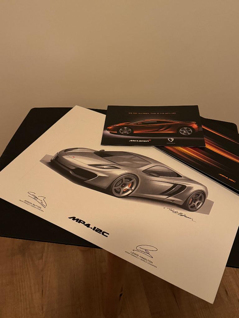 Limited McLaren MP4-12C Launch Print met bijhorende boekjes!, Ophalen