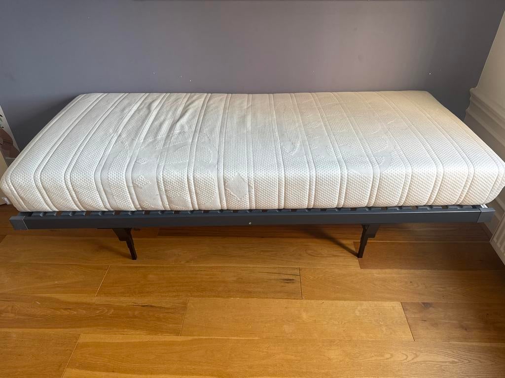 Eenpersoonsbed met matras - Zo goed als nieuw! AUPING, Ophalen, Gebruikt, 90 cm, Eenpersoons