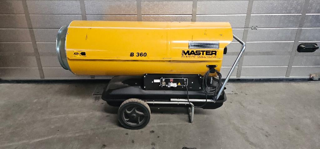 Master Directe Diesel Heater B 360 - 111 KW. Kanon, Doe-het-zelf en Verbouw, Verwarming en Radiatoren, 30 tot 80 cm, Kachel, Ophalen of Verzenden