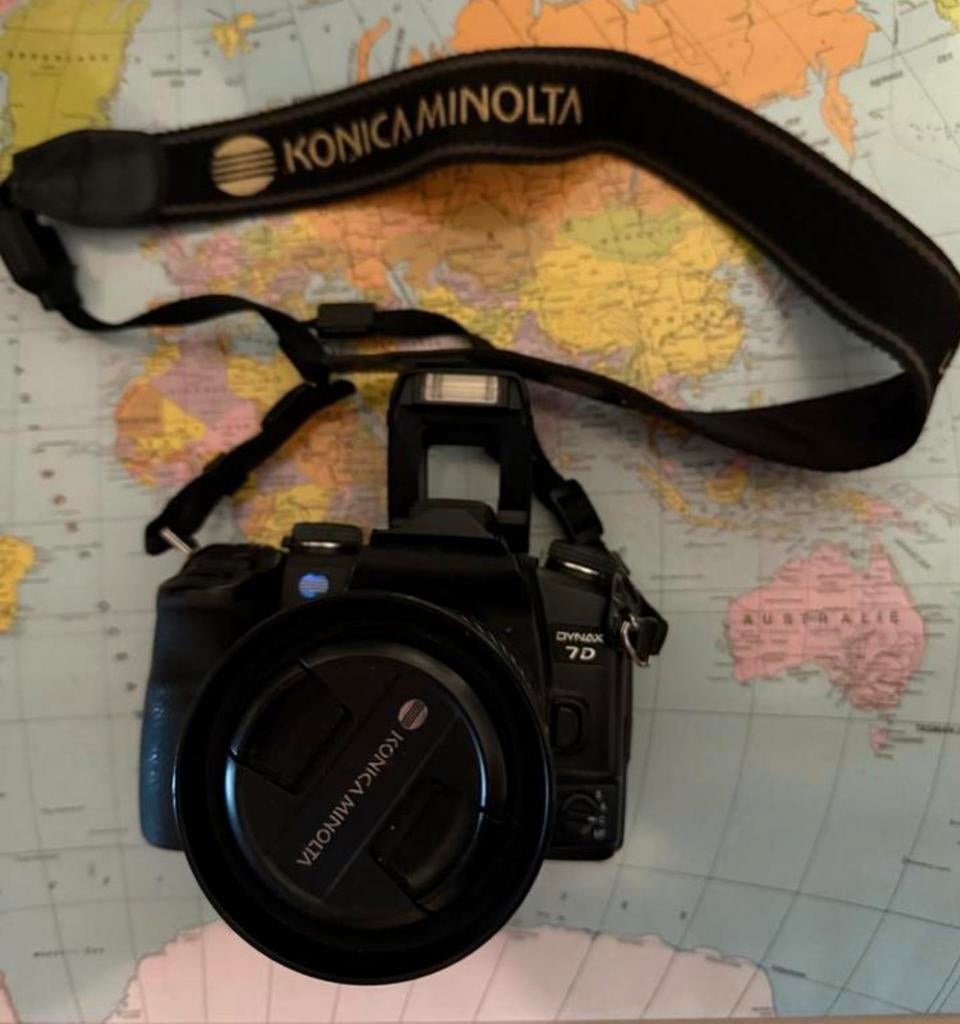 Te koop Konica Minolta D7 met extra lenzen en flitser, Audio, Tv en Foto, Fotocamera's Digitaal, Ophalen, Zo goed als nieuw, Konica