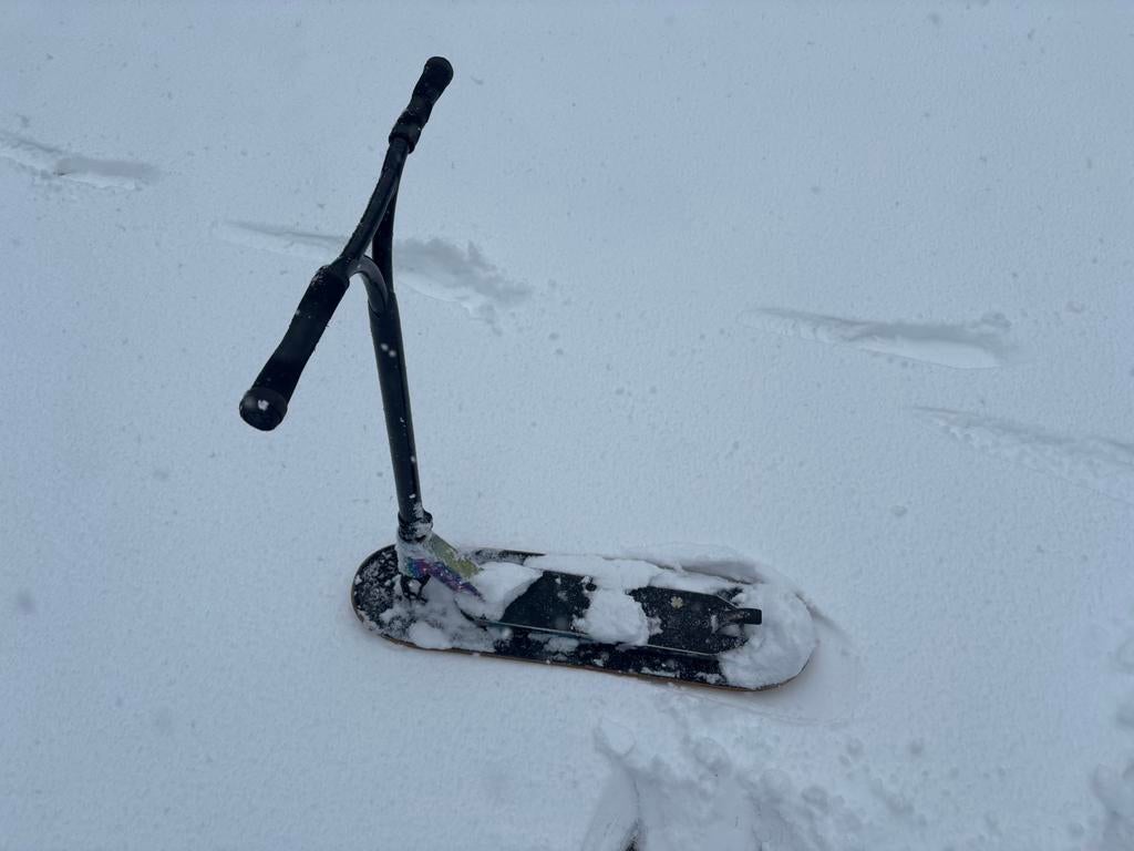 Sneeuwstep (merk lucky), Fietsen en Brommers, Steps, Ophalen of Verzenden, Zo goed als nieuw, Gewone step