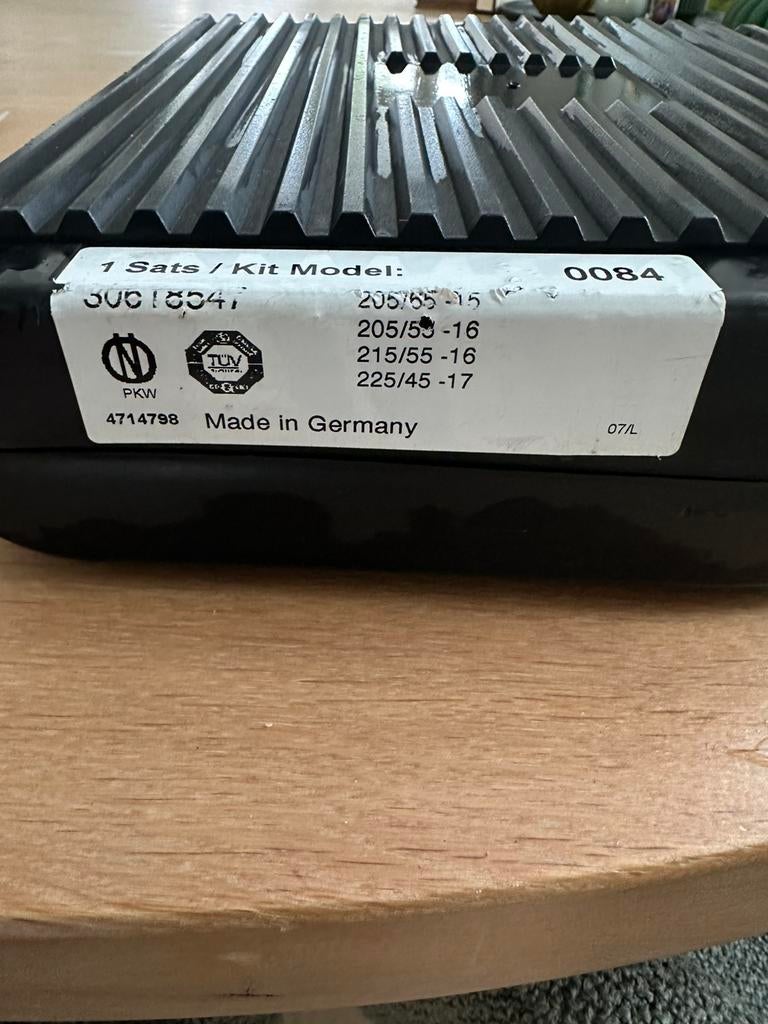 Sneeuwkettingen voor oa Volvo S80, S60, V70 en XC70, Ophalen, Gebruikt