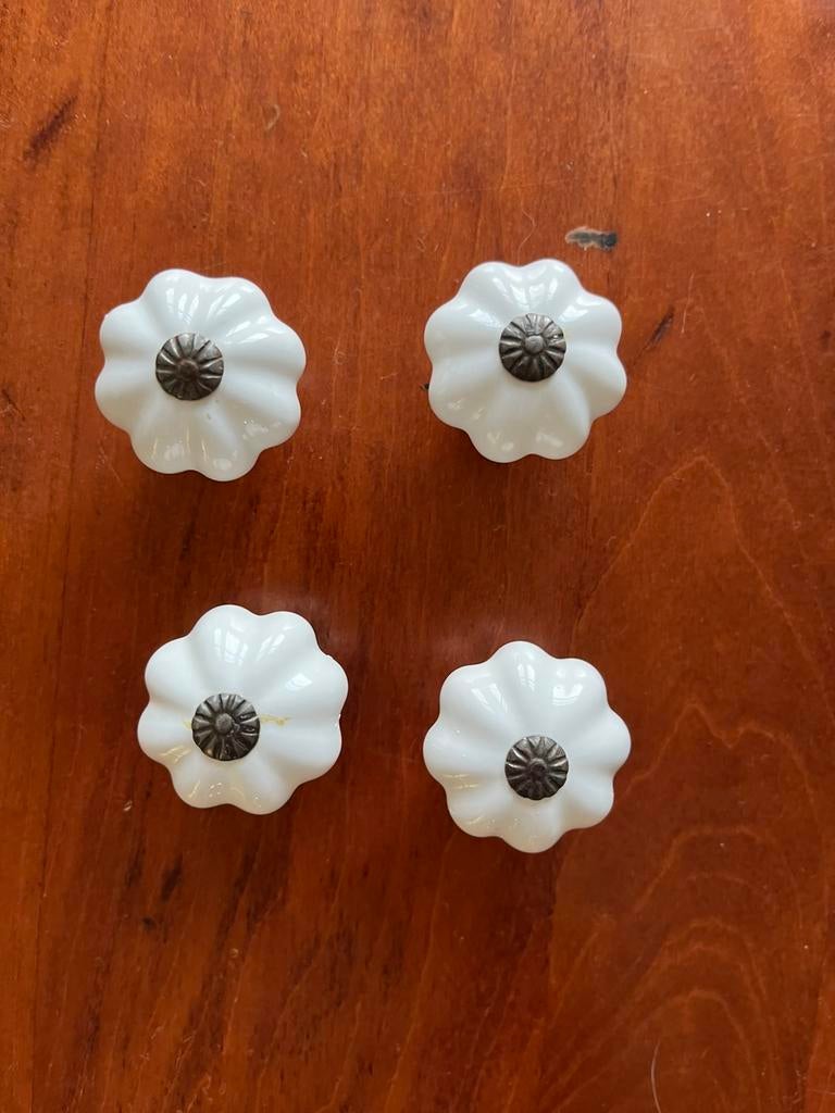 Kast knopjes porselein bloem 4 stuks, Ophalen, 50 tot 100 cm, Zo goed als nieuw, Minder dan 100 cm