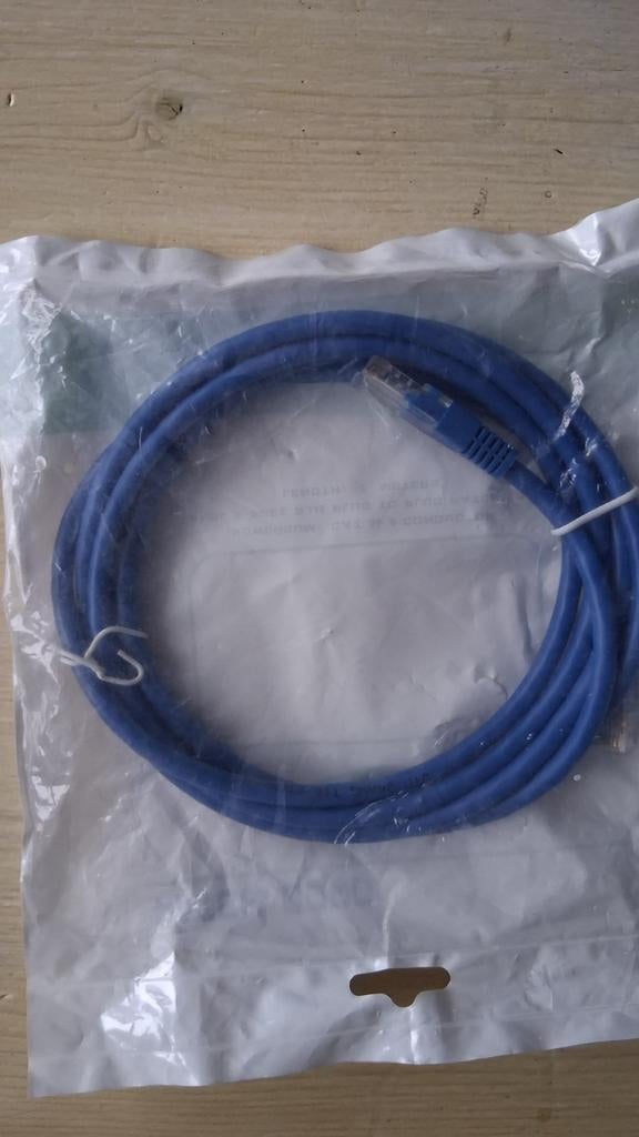 patch cord 2m powersum cat 5e 8 conductor rj45 plug to plug, Ophalen of Verzenden, Nieuw, 2 tot 5 meter, Overige kabels