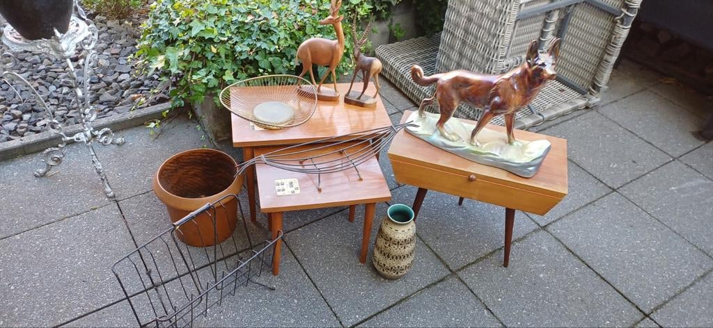 12 vintage jaren 50 60 bijzettafels en woonaccessoires, Ophalen of Verzenden, Gebruikt