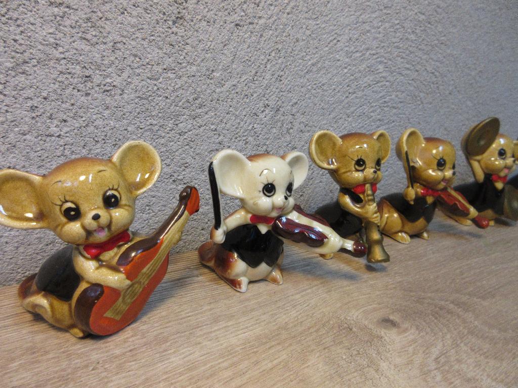 Vintage muizen beeldjes met muziekinstrumenten, Ophalen of Verzenden, Gebruikt