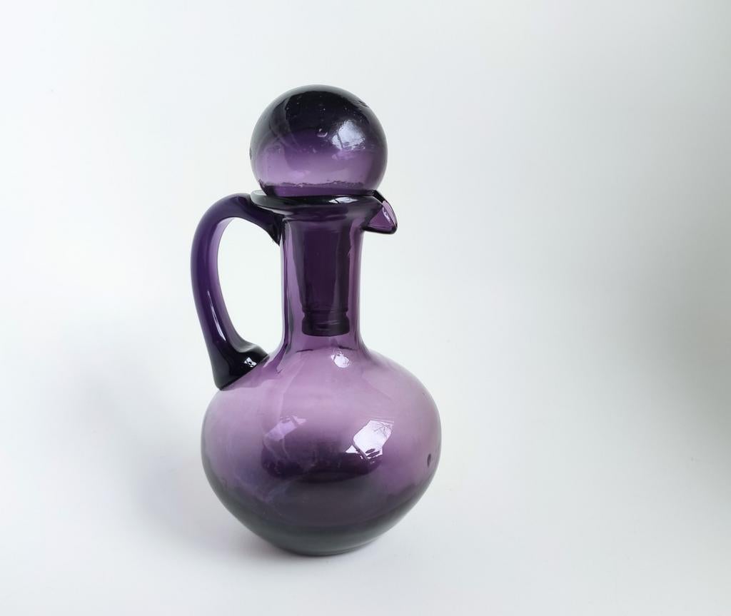 Paarse glazen karafje, vintage - karaf met ronde stop, Antiek en Kunst, Antiek | Glas en Kristal, Ophalen of Verzenden