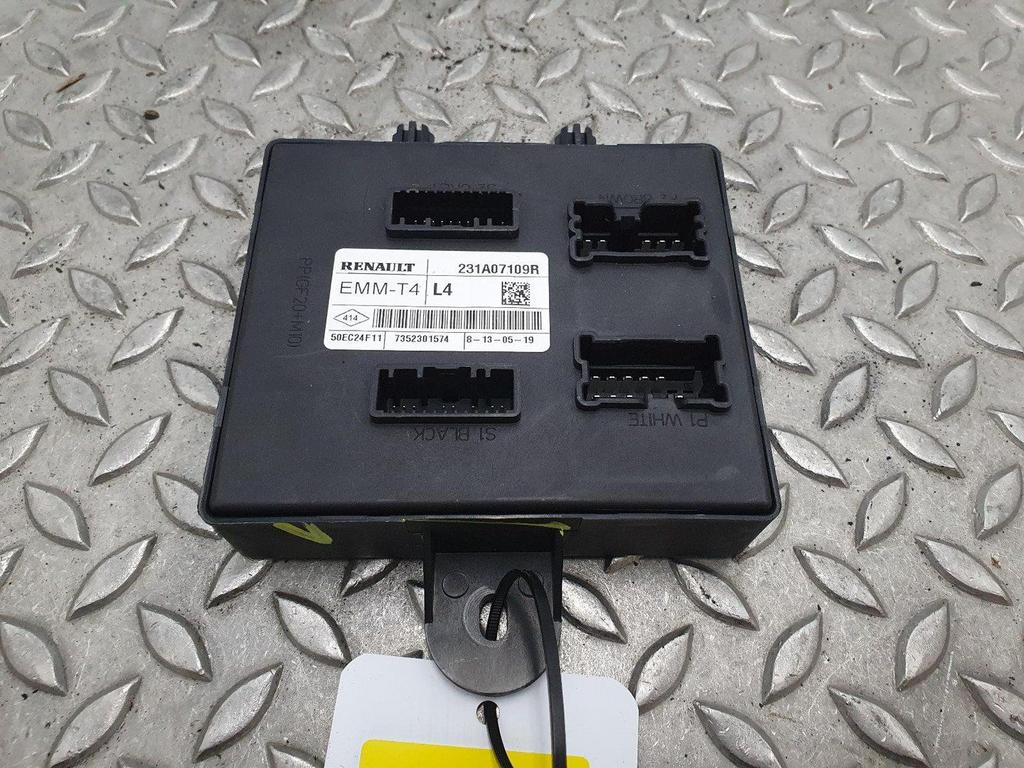 SMART FORFOUR COMPUTER ECU 231A07109R 2019, Auto-onderdelen, Ophalen of Verzenden, Gebruikt, Stiba lid