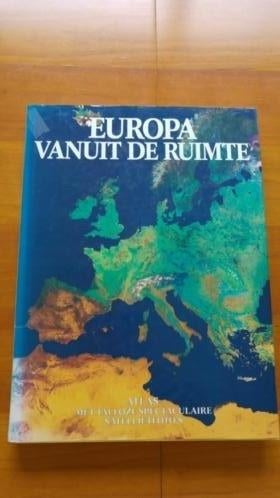 Diverse boeken, gidsen, atlassen, naslagwerken, Ophalen of Verzenden, Zo goed als nieuw