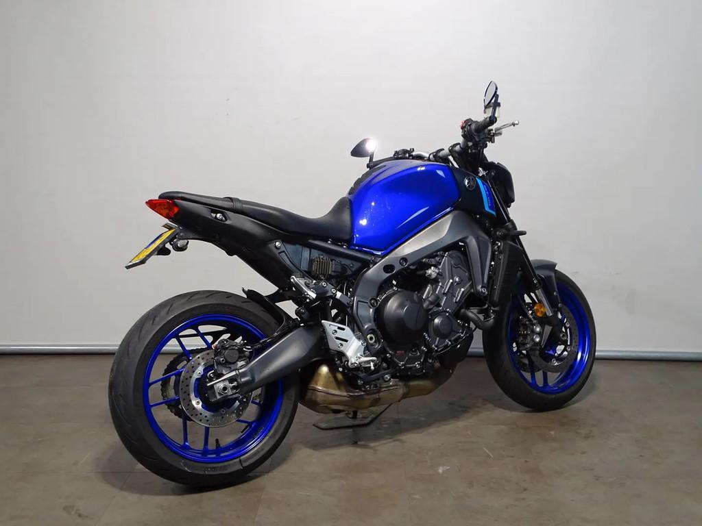 Yamaha MT-09 70 KW € 9.490,00 - foto 3