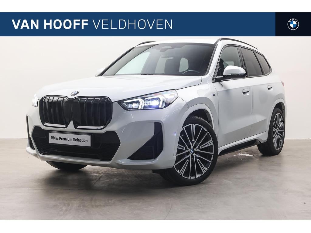 BMW X1 sDrive18i M Sport Automaat / Trekhaak / Sportstoelen, Auto's, BMW, Bedrijf, Te koop, X1, Achteruitrijcamera, Alarm, Bochtverlichting