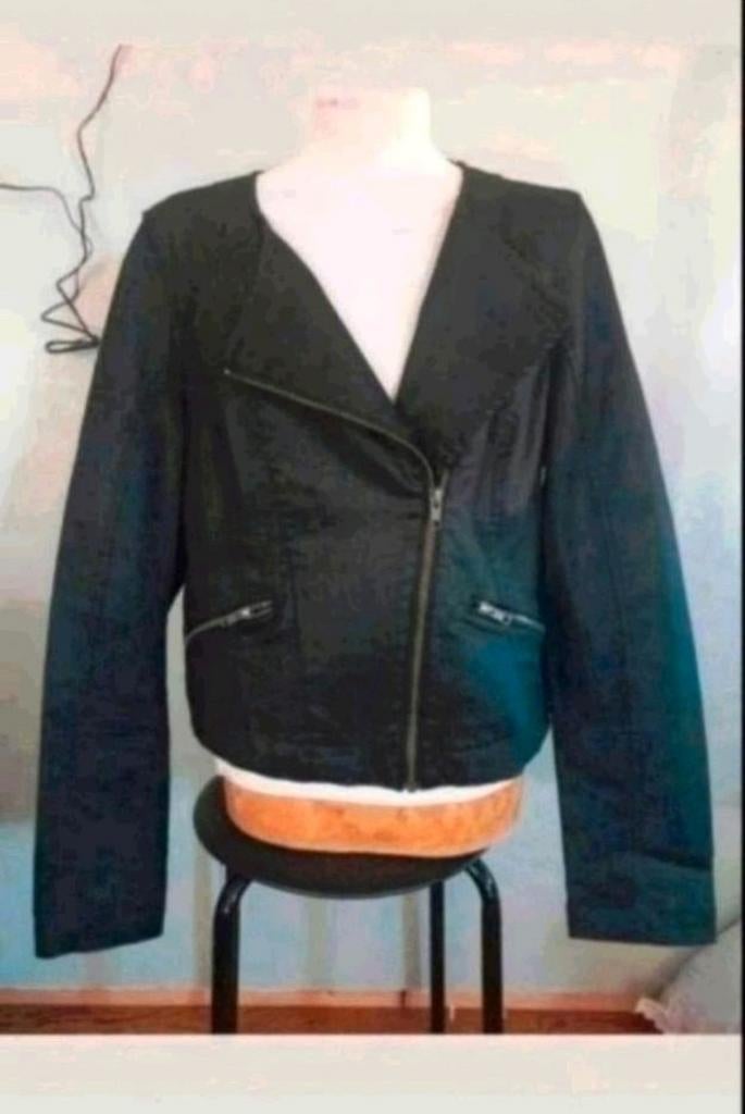 Steps zwart jas, Zwart, Maat 42/44 (L), Ophalen of Verzenden, Zo goed als nieuw