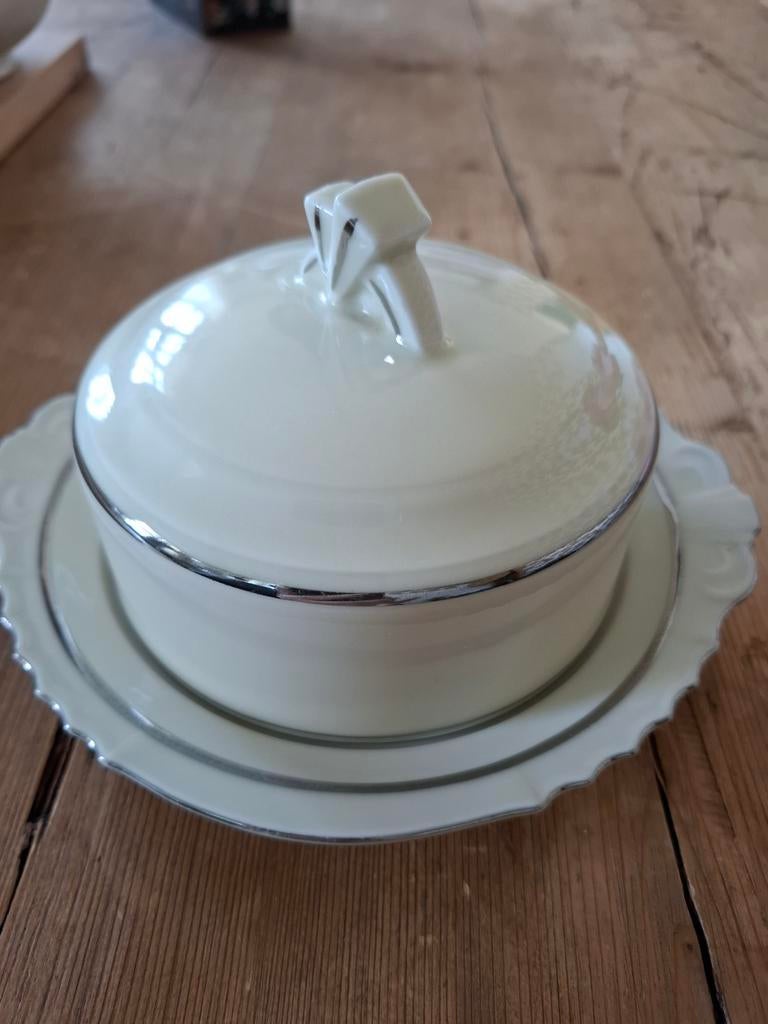 Vintage porseleinen botervloot Gebruder Benedikt, Antiek en Kunst, Ophalen
