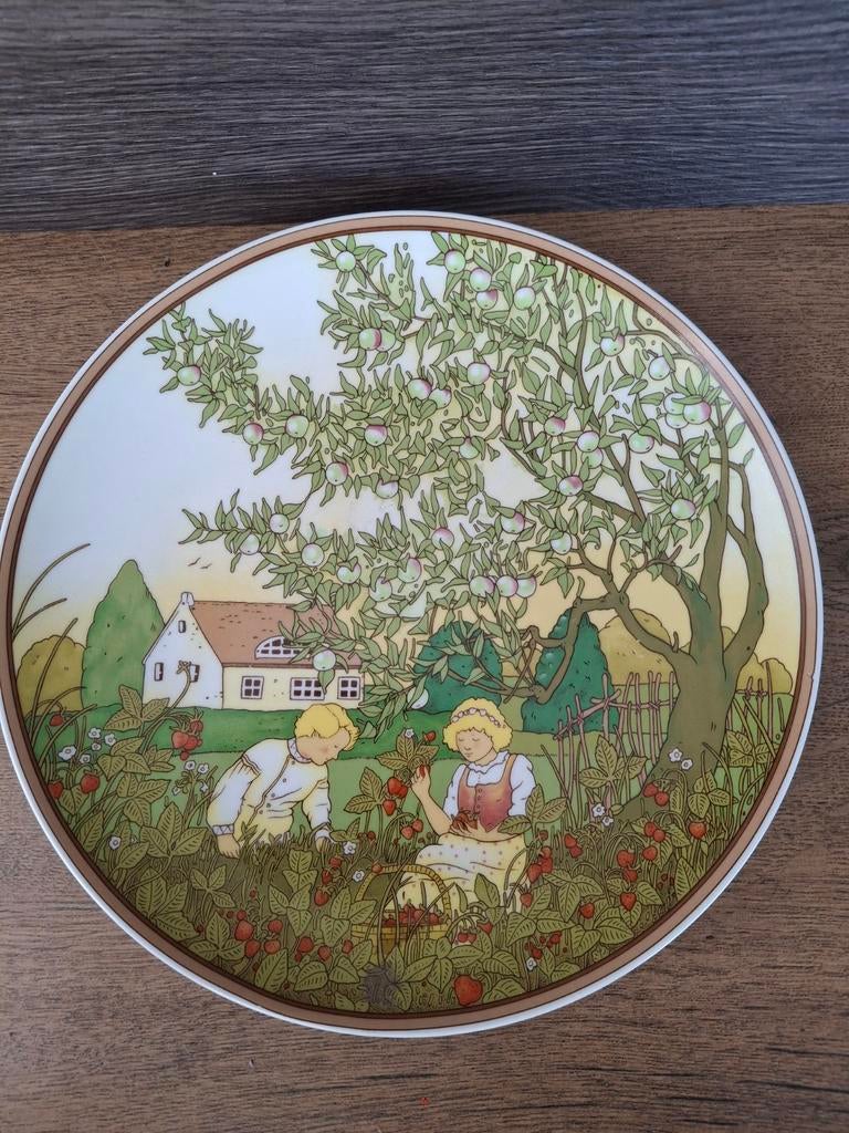 Villeroy &Boch jaargetijde wandbord
Zomer, Antiek en Kunst, Antiek | Wandborden en Tegels, Ophalen of Verzenden