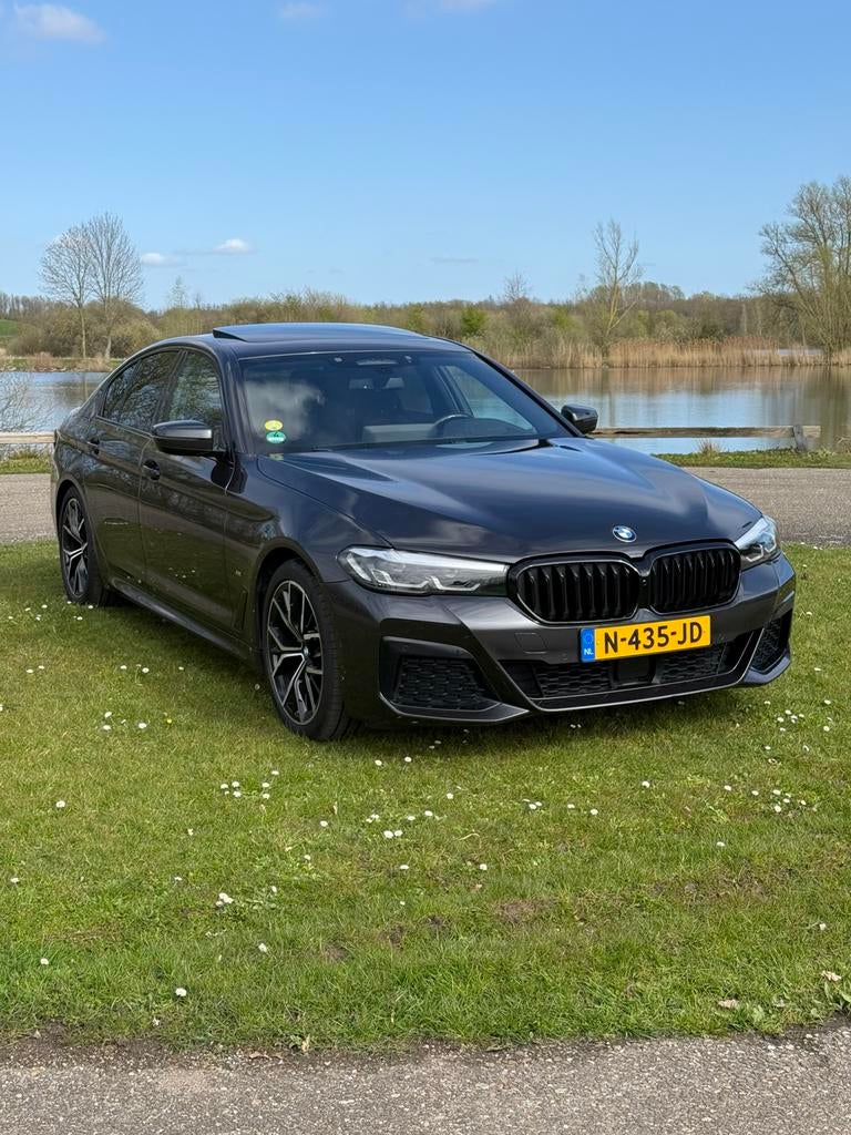 BMW 520d LCI facelift M Sport high executive edition bj 2021, Automaat, Achterwielaandrijving, 4 cilinders, 2000 kg