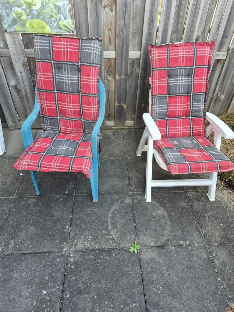 2 geruite tuinstoelkussens - rood/grijs, Tuin en Terras, Tuinmeubel-accessoires, Ophalen, Gebruikt