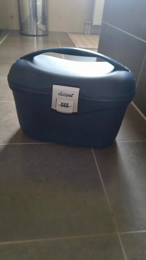 Decent Beautycase / Make-up Koffer met Cijferslot, Sieraden, Tassen en Uiterlijk, Beautycases, Ophalen, Gebruikt, Blauw, Met slot