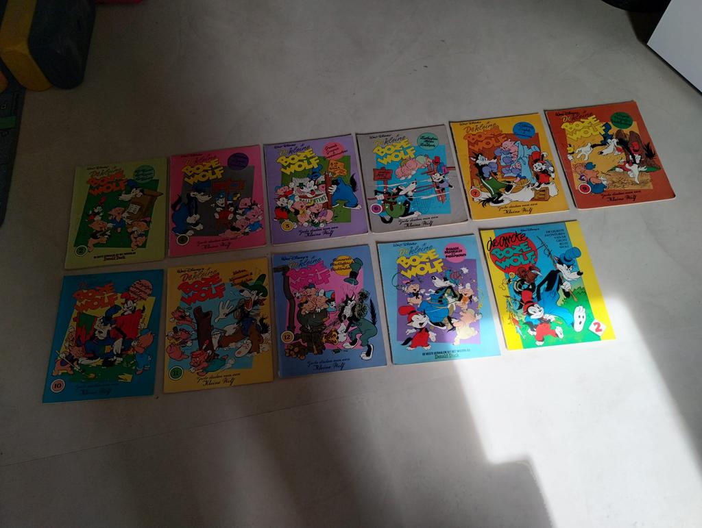 De Kleine Boze Wolf strips 11 stuks, Ophalen of Verzenden, Zo goed als nieuw
