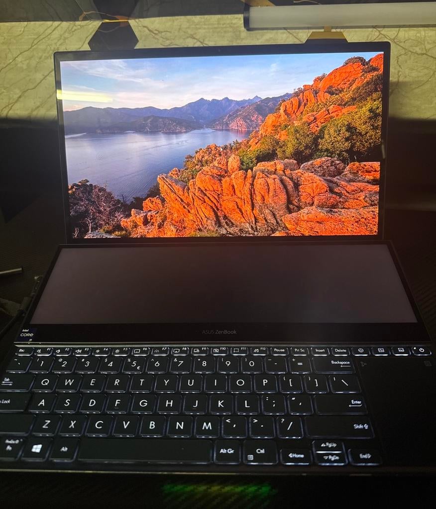 Asus zenbook, 2 tot 3 Ghz, 13 inch, Ophalen of Verzenden, Zo goed als nieuw