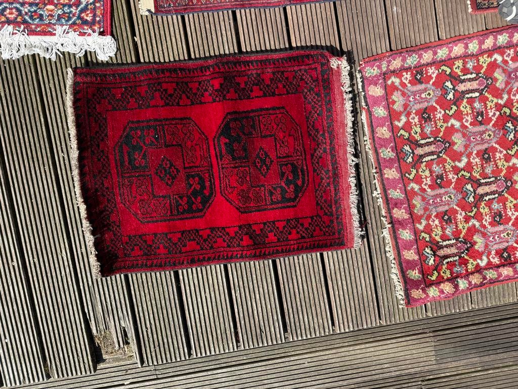 Klein Perzisch rood tapijt, Huis en Inrichting, Stoffering | Tapijten en Kleden, Ophalen, Gebruikt, 50 tot 100 cm, Rechthoekig