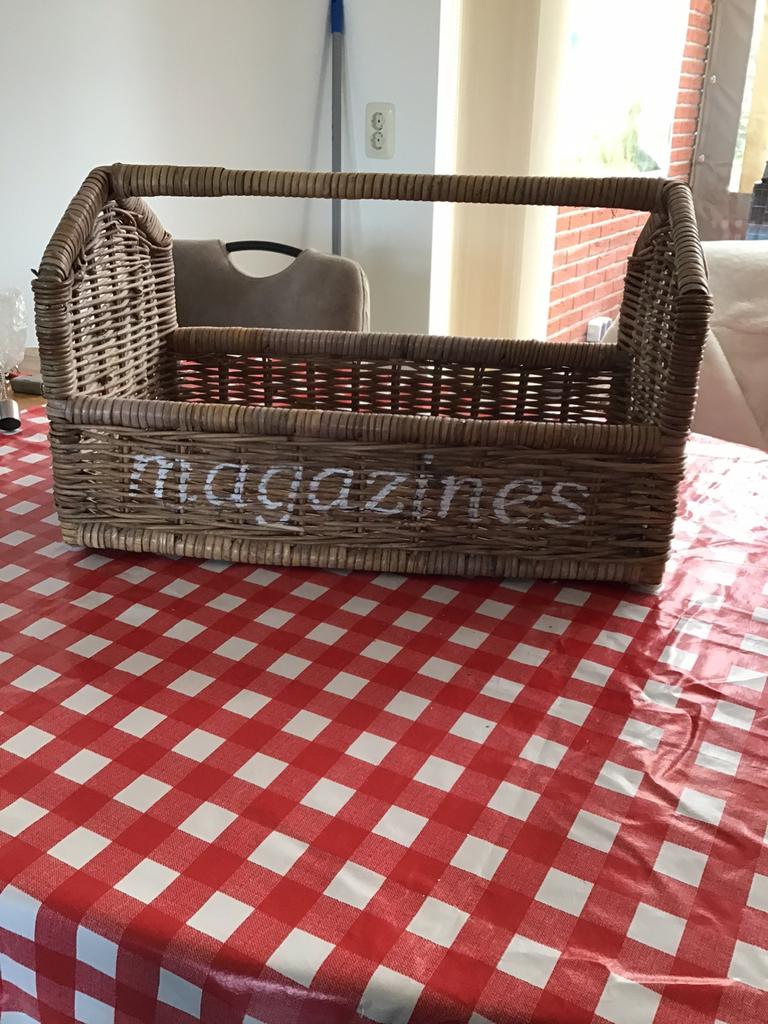 Rustic rattan krantenbak riviera maison/ riverdale styl, Ophalen of Verzenden, Nieuw